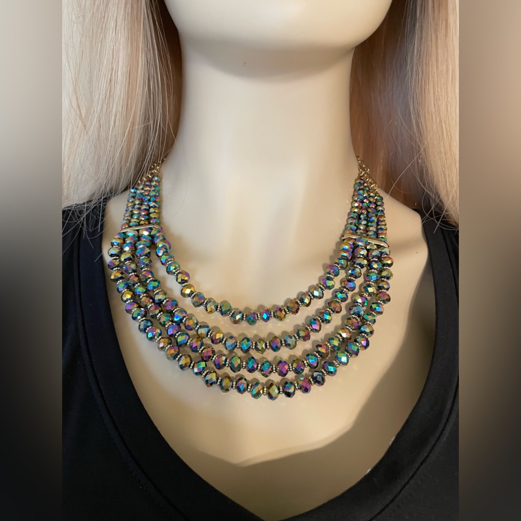 Glittery Necklace